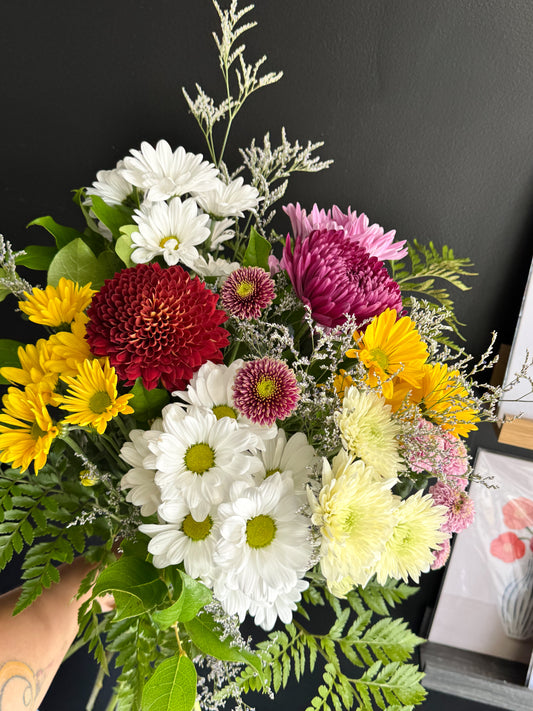 Bouquet champêtre - marguerites et chrysanthèmes