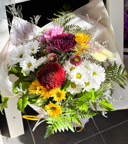 Bouquet champêtre - marguerites et chrysanthèmes