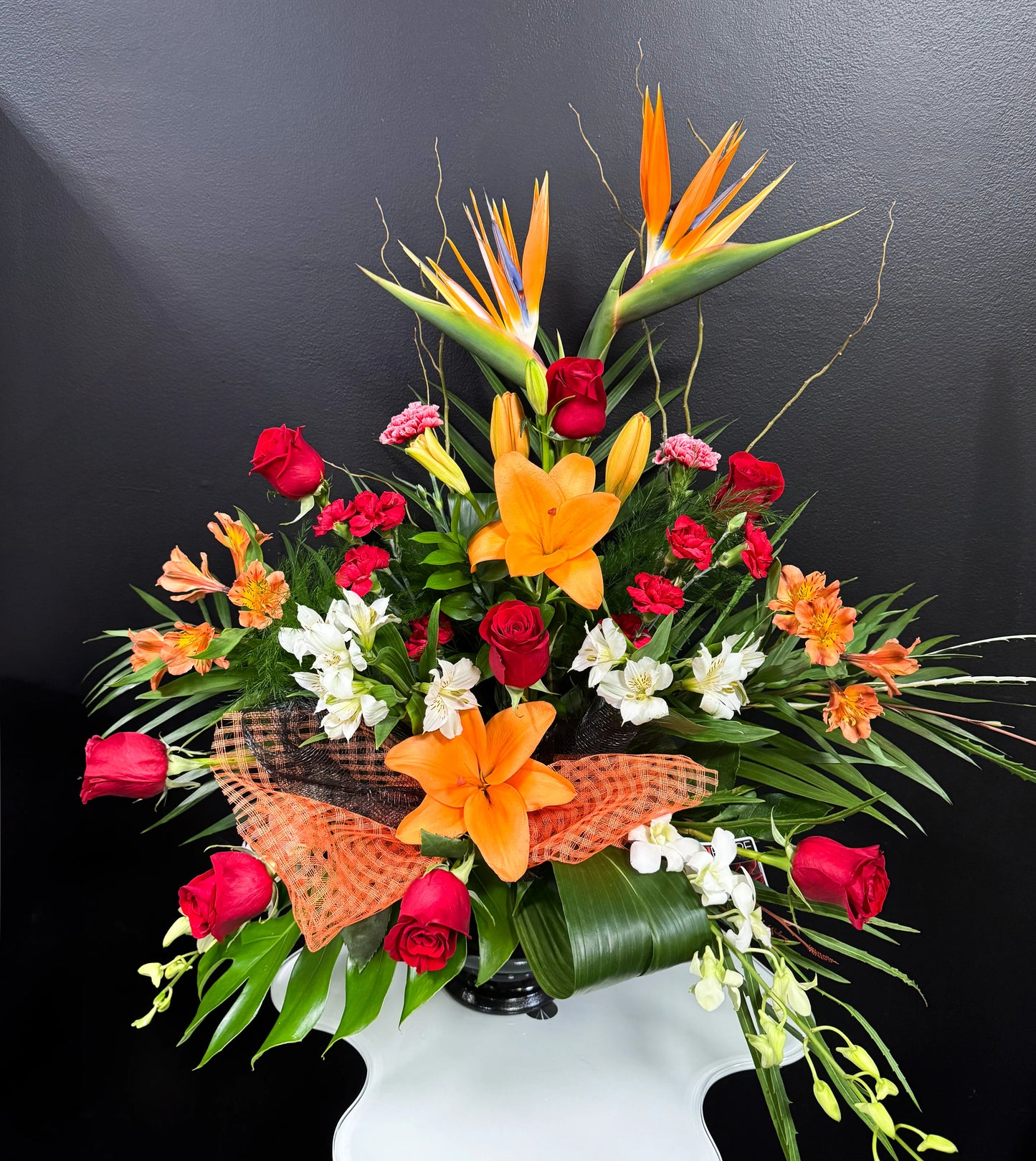 Radiant and exotic tribute
