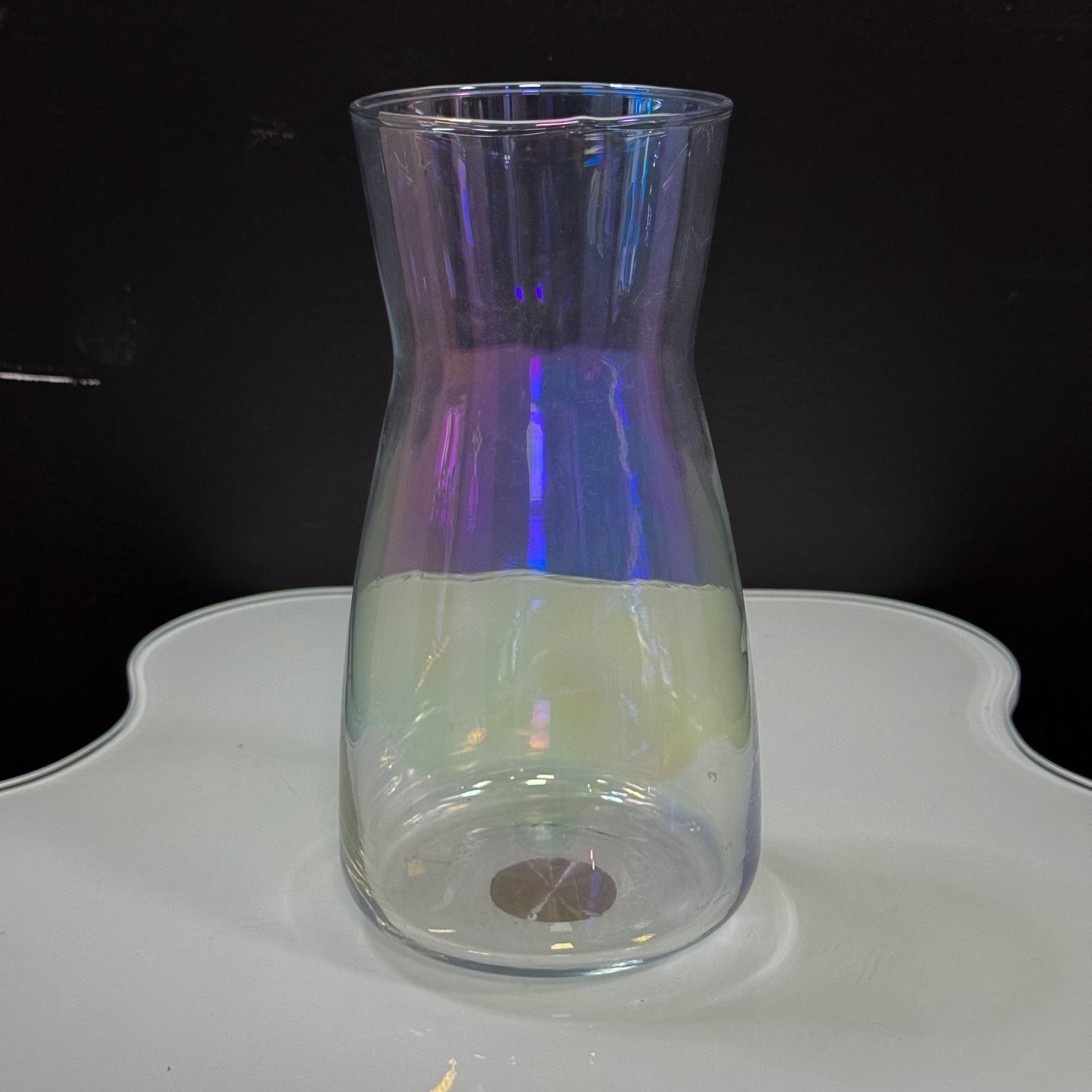 Vase iridescent